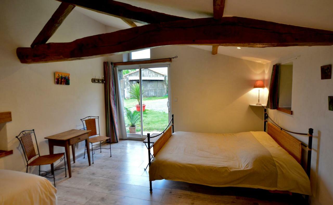 Bed and Breakfast La Frapperie à La Pommeraie-sur-Sèvre Extérieur photo